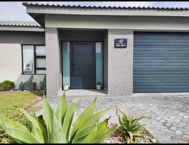 4 BEDROOM HOUSE FOR SALE IN FRANSKRAAL